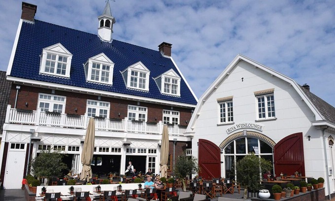 Municipality of Huizen House | Serene Stay w/Oniste Dining Near Huizer Museum, Nature Reserve & Cultural Sites