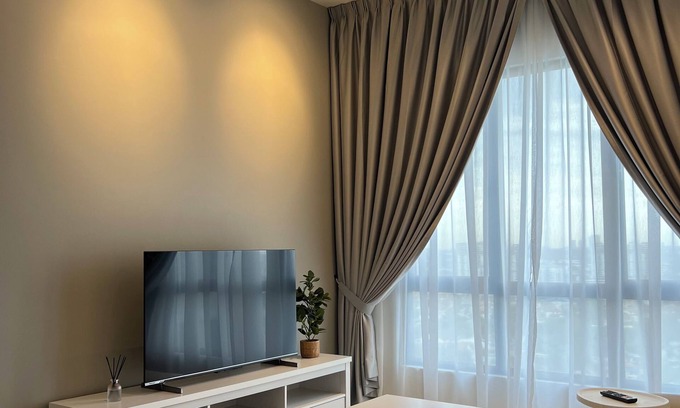 Taman Bukit Mewah Condo | Serene Urban Rest in town next to train/MRT station