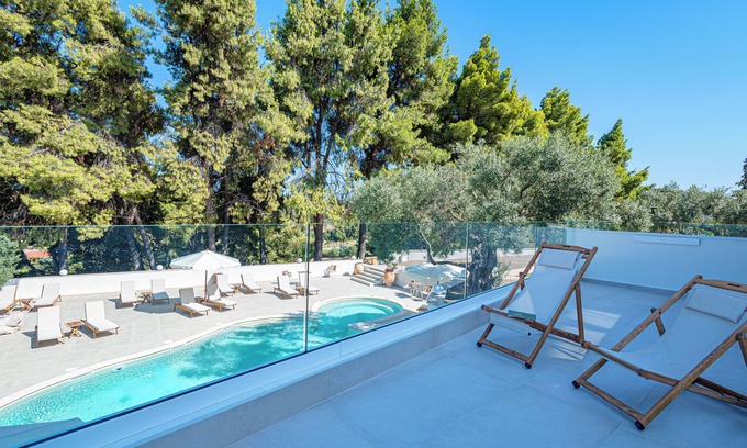 Paliouri Hotel | Serenity Hill