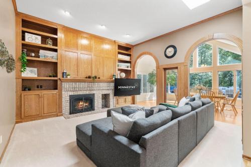 Eden Prairie House | Serenity on the Creek