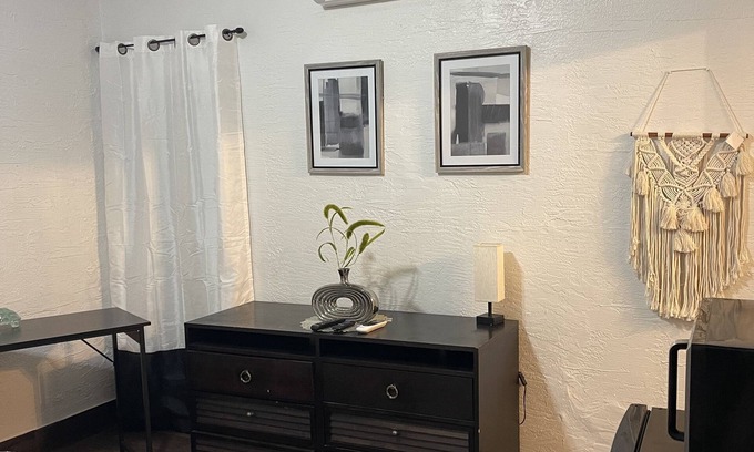 Kingston Apartment | Serenity Suite- Daytona Beach FL
