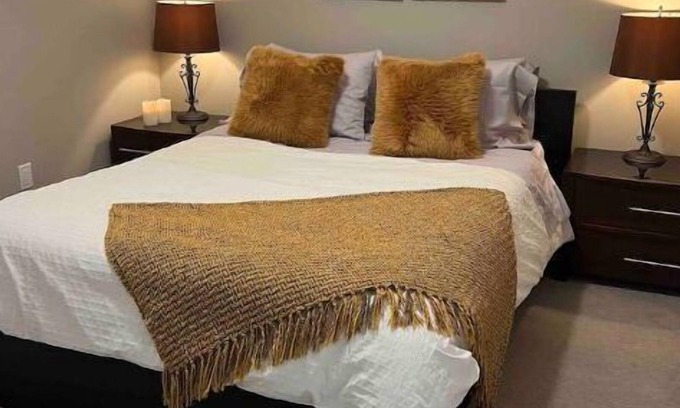 Sardis House | Serenity suite, feel at home in our home.
