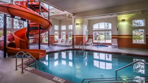 Southeast Calgary Hotel | Service Plus Inns and Suites Calgary