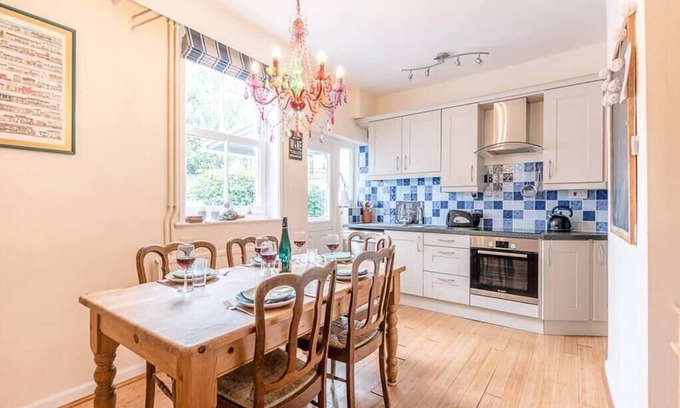 Aldeburgh House | Settled In, Aldeburgh