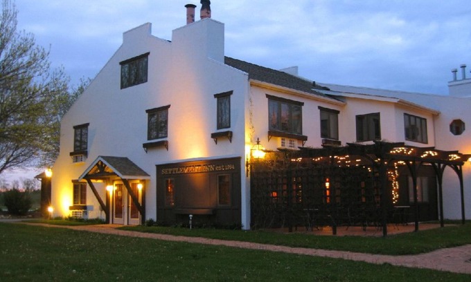 Fish Creek Bed & Breakfast | Settlement Courtyard Inn & Lavender Spa