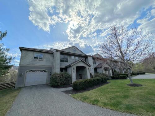 Bretton Woods House | SH3 Luxurious Stonehill Townhouse in Bretton Woods with Magnificent View