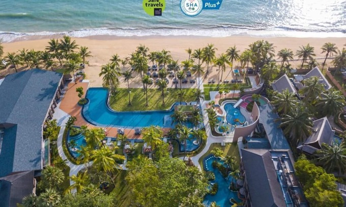 Khuekkhak Hotel | (SHA+)La Flora Pool Access King Bed (P06)