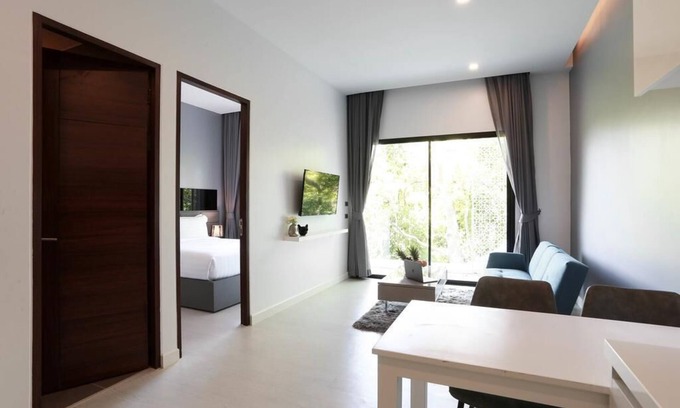 Chalong House | (SHA) Tropical Plantation Escape with Balcany+Pool side
