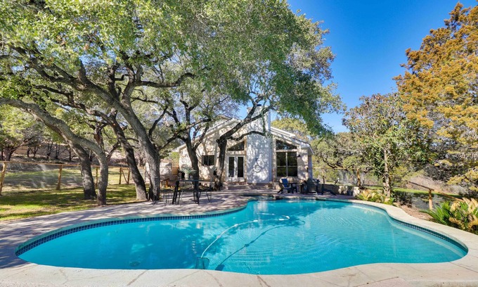 Apache Shores House | Shaded Getaway w/BBQ & Fire Pit in Austin!