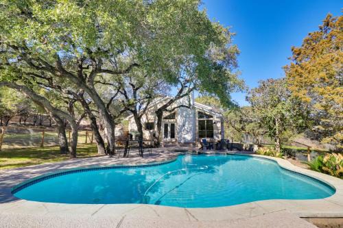 Apache Shores House | Shaded Getaway with BBQ and Fire Pit in Austin!