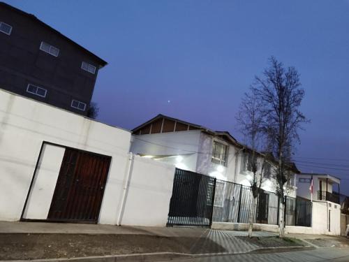Pudahuel Bed & Breakfast | Shalom MatSofy