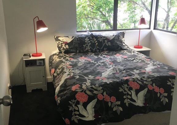 Spring Hill Apartment | ★ Shanara City Hideaway 3Bdr Unit POOL, Spa, BBQ area, Family and Work Friendly