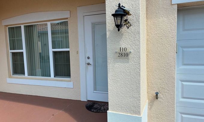 Tavares Condo | Shantiniketan I 10/2810/50 minutes to the Disney 2 mile to down town Tavares.