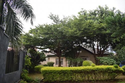Kigali Villa | Shared Home in Kibagabaga 3 Guest Rooms 1 Ensuite and 2 with Shared Bath