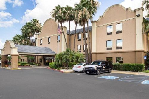 Mission Hotel | Shary Inn and Suites