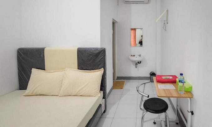 Waikabubak Hotel | Shekinah Homestay & Cafe Waikabubak RedPartner