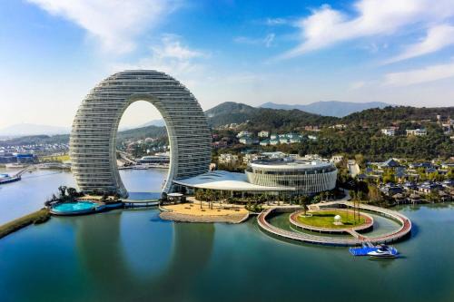 Wuxing Hotel | Sheraton Huzhou Taihu Lake Hot Spring Resort & Spa