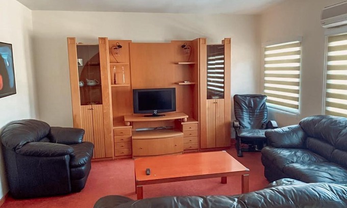 Swieqi House | Sherwell Guesthouse, Swieqi