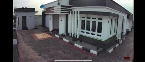 Ofin Apartment | Shimawa-Apartment-Sleeps2-Parking-24 7Security