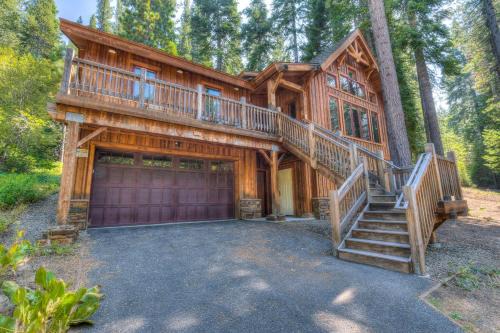Country Club Estates House | Shining Shire - Sauna steam shower very cool