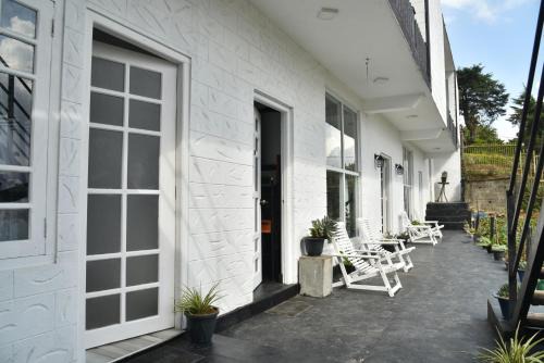 Nuwara Eliya House | Shiny Cot Bunker Room