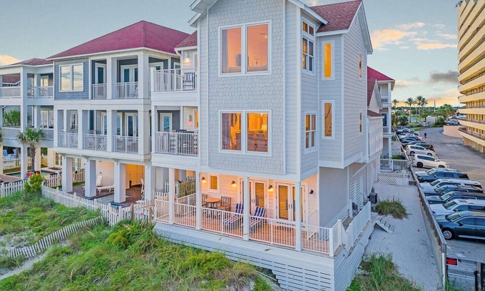Miramar Beach House | Shipwatch Shores: Private Beachfront w.pool + more