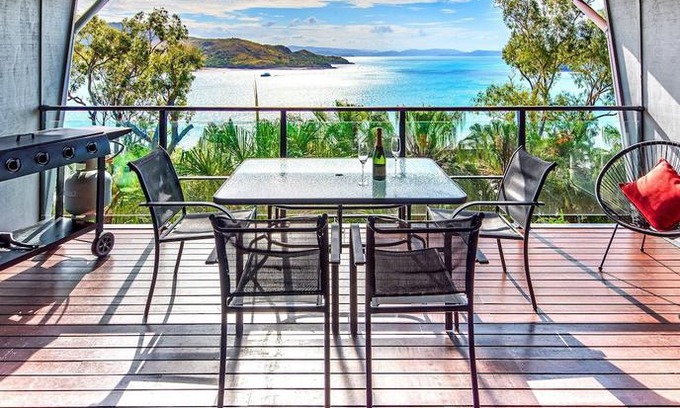 Hamilton Island Apartment | Shorelines 2 on Hamilton Island by HamoRent
