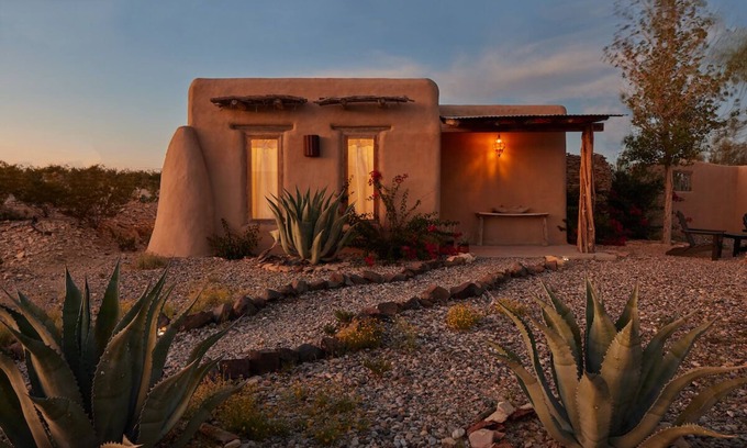 Study Butte-Terlingua House | Short Drive from Big Bend ⁠— Casa Piedra