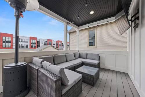 Italian Village House | Short North Convention King Bed Free Parking!
