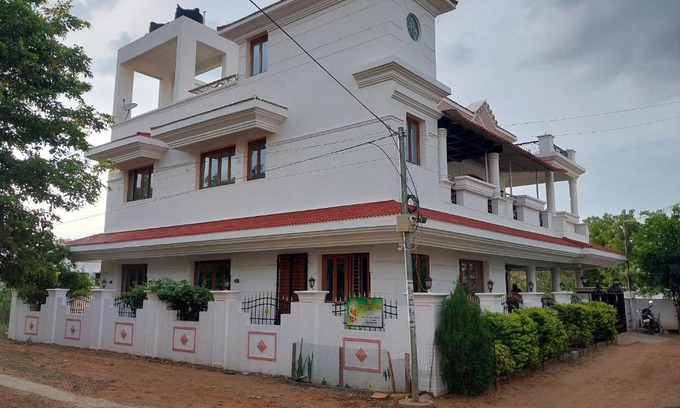 Tiruchirappalli Villa | Shri Sai Baba Homestay - EB Colony - Trichy