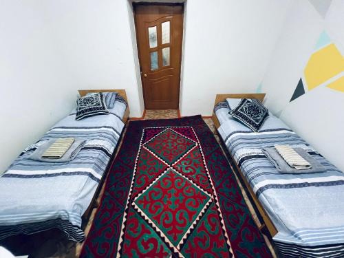 Naryn House | SIA Guest House