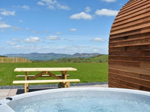 Llanelidan House | Siambr Wen - Uk2780