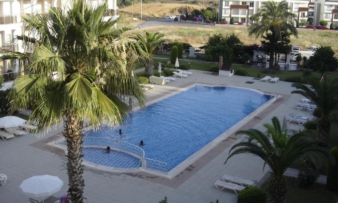 Kemer Mahallesi Apartment | Side Hill Four