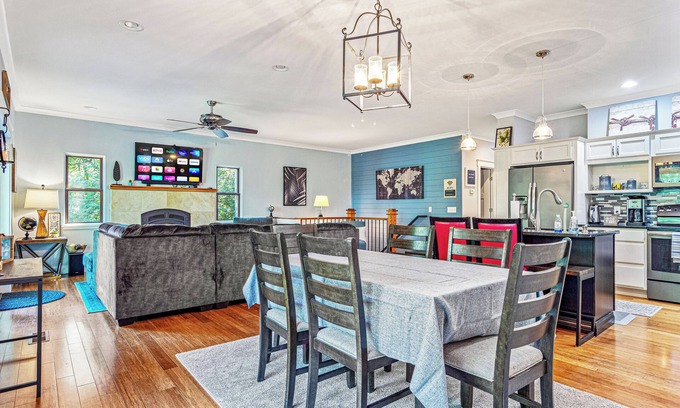 St. Elmo Improvement League House | Side of Lookout Mtn-2bdrm Lux Bungalow-Chatt Vistas