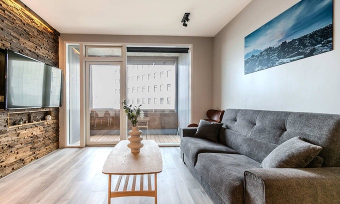 Hliðar Apartment | SIF Apartments - 2 bedrooms with 2 bathrooms