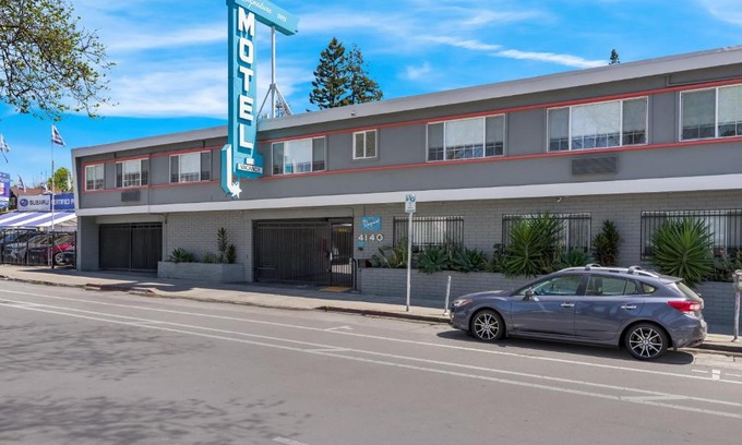 Piedmont Avenue Hotel | Signature Inn Oakland