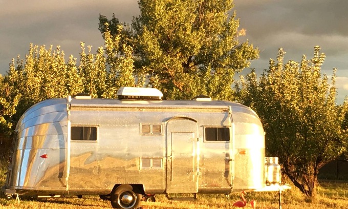 Durango House | SILVER FOX ~ Airstream in Apple-Orchard ~15 minutes from Downtown Durango