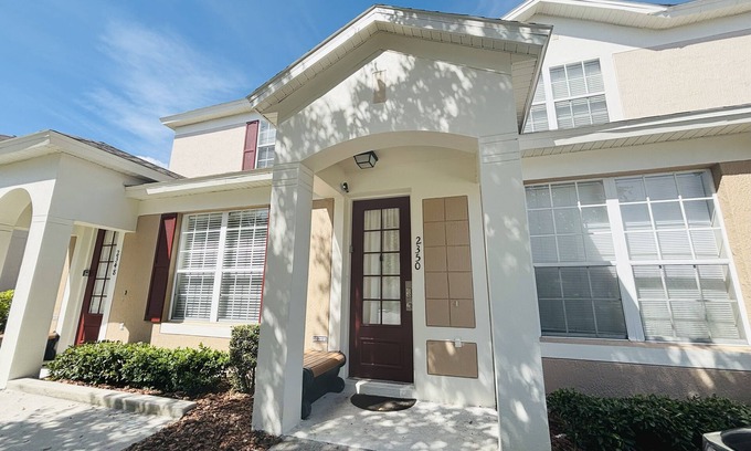 Windsor Palms House | Silver Palm Townhome: 10 Minutes From Disney!