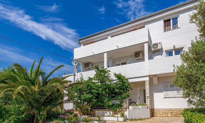 Barbat na Rabu Apartment | Simicic by Interhome