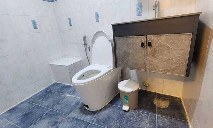 Male Apartment | Simple, homely 2-bedroom apartment with WiFi, AC etc in fabulous Male, Maldives