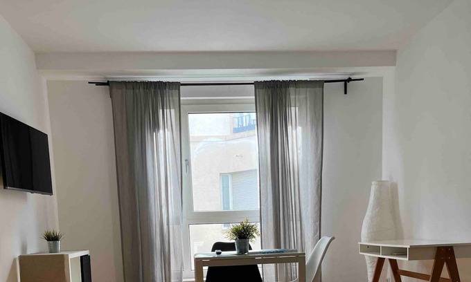 Karlsruhe City Centre Apartment | Simplex Apartments at Ludwigsplatz | suite six