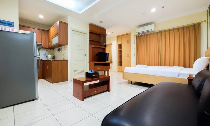 Kelapa Gading Barat Apartment | Simply Spacious Studio Room at City Home Apartment near Kelapa Gading