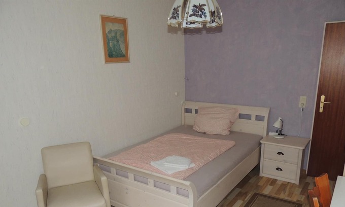 Sankt Goarshausen House | Single room, shower or bath, toilet - Hotel Café Herrmanns Mühle
