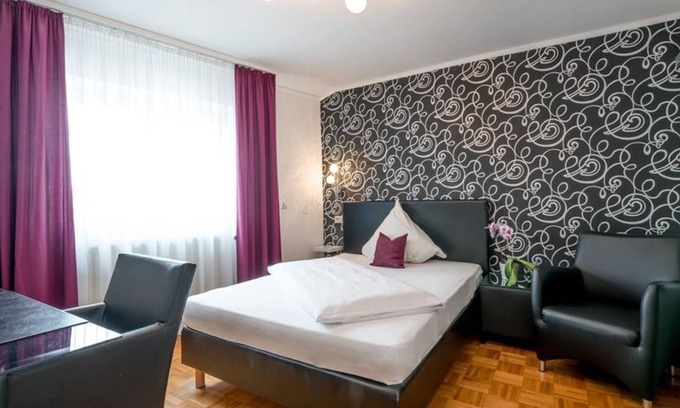 Speyer House | Single room, shower, WC, non-smoking - Hotel Zum Augarten