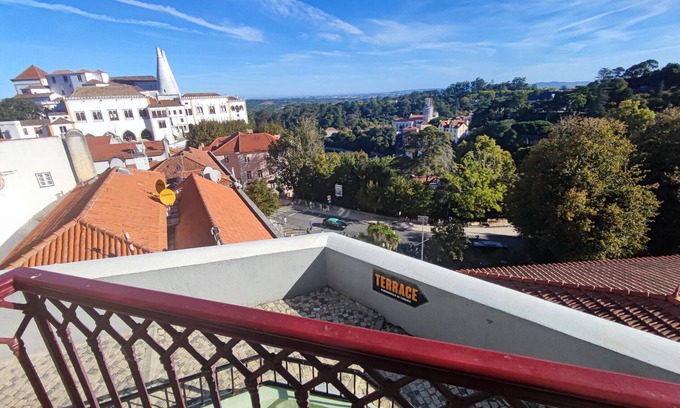 Sintra Apartment | Sintra, T2 in historic center with Palace views, Sintra