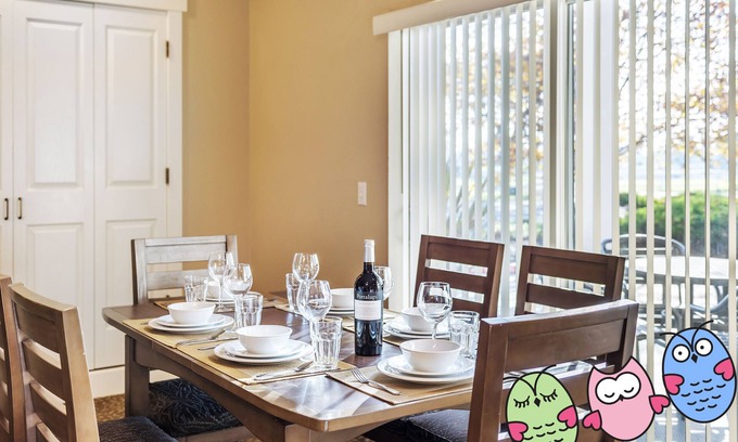 Windsor Condo | Sip, Taste, Hot Tub, Repeat - Full Resort Access - Sleeps 6