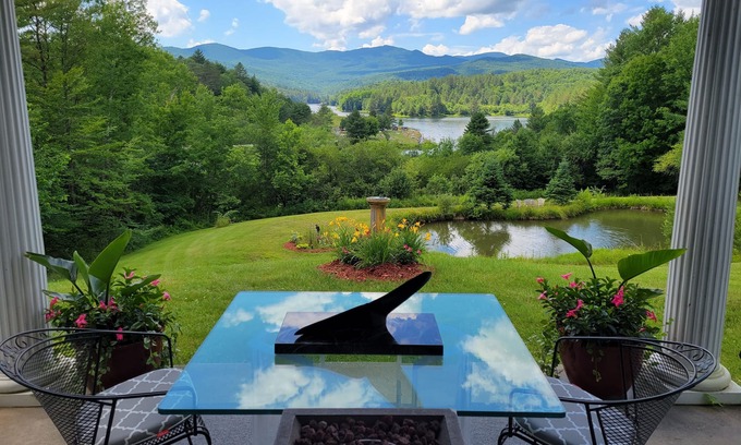 Waterbury Center Apartment | Sir Richards Waterbury Stowe Lake View Escape - ski - kayak - privacy