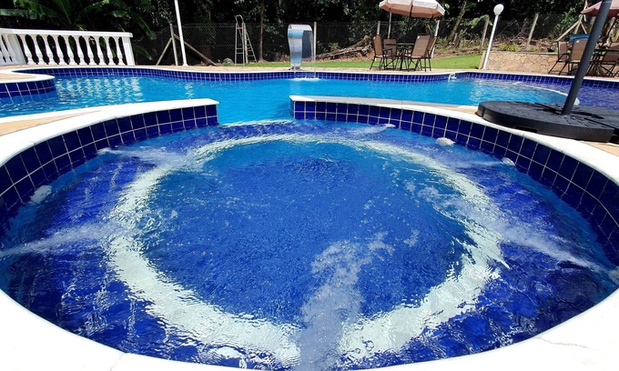 Corcovado House | SITE IN UBATUBA WITH SWIMMING POOL AND FISHING POND