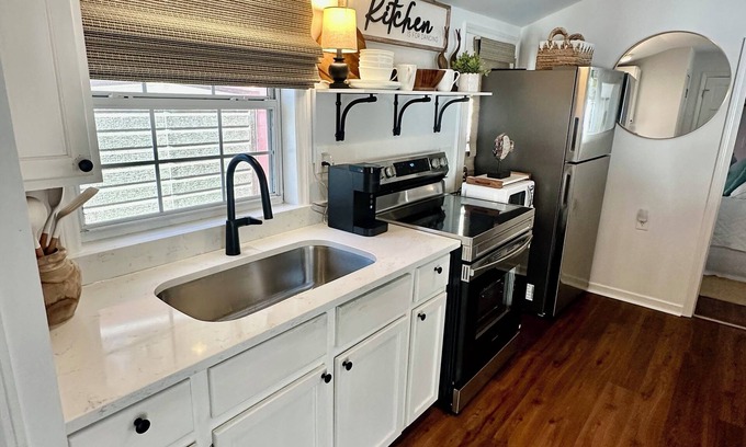 Myrtle Beach House | Site N40 Charmingly beautiful 2 bdrm newly remodeled bungalow Ocean Lakes!