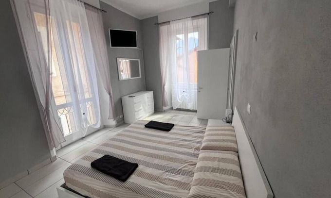 Lecco Apartment | Situated between lake and mountains a spacious one-bedroom apartment elegant and modern